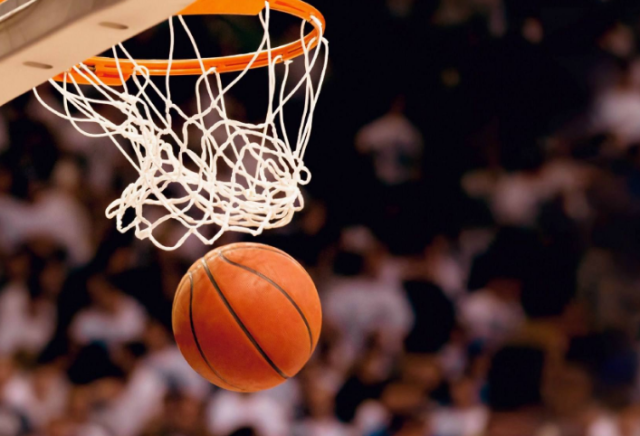 强调中路防 强调中路防