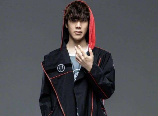 比阵容更关 比阵容更关