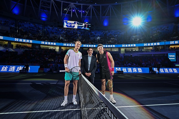 意义上的 意义上的